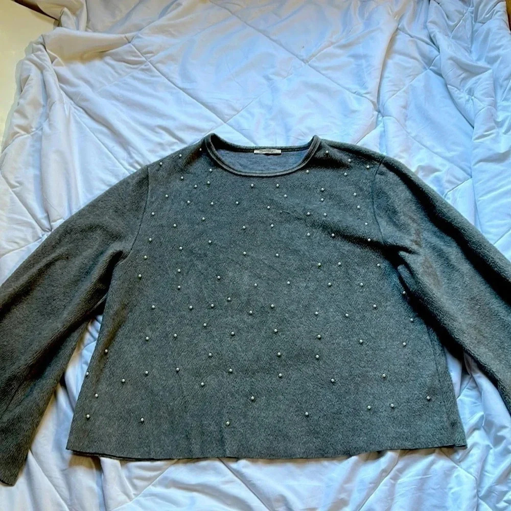 Zara Trafaluc Gray Pearl fleece long bell sleeve Size large